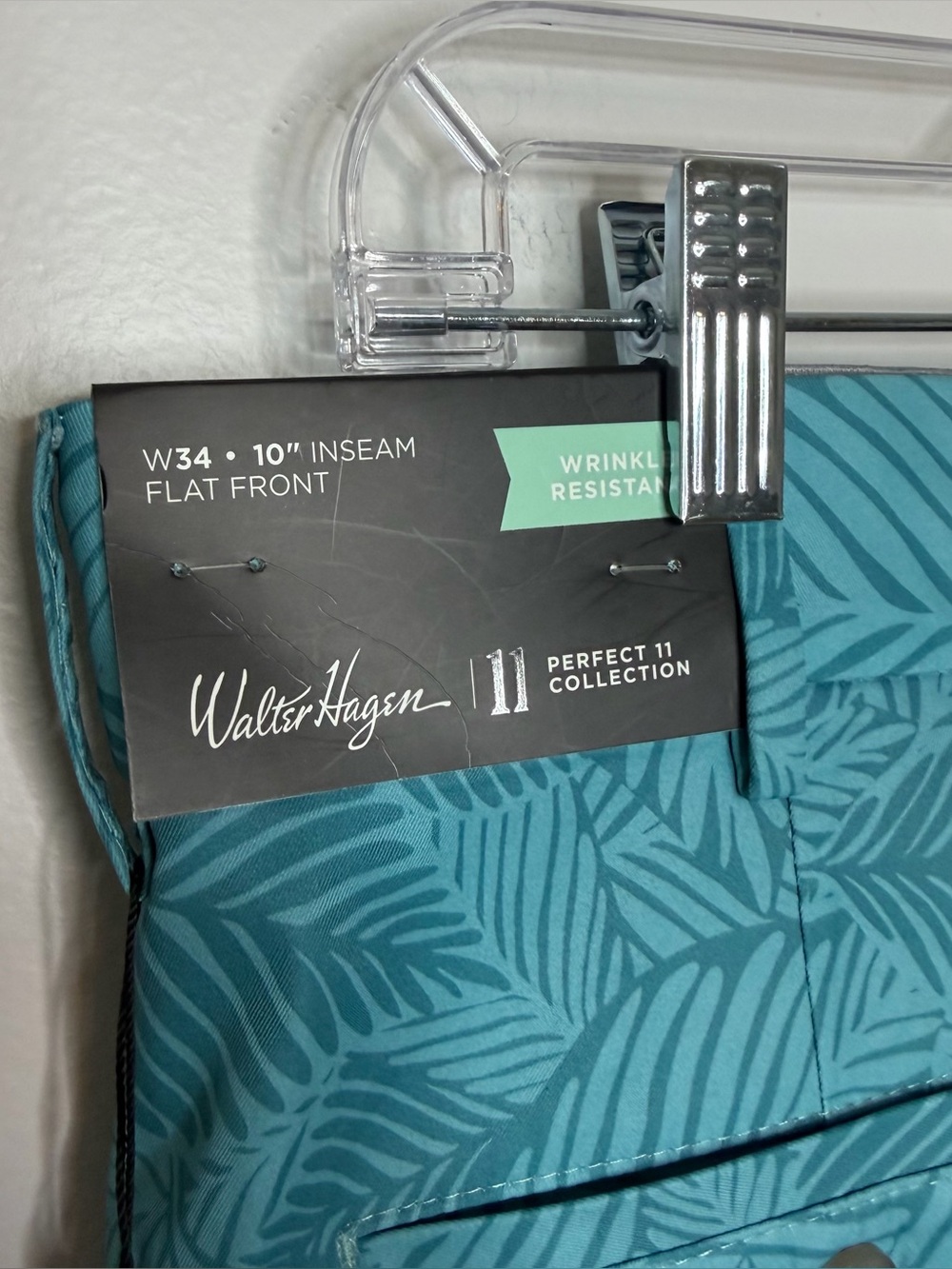 NWT Walter Hagen Perfect 11 Leaves Print Wavelite Teal 10” Short - Picture 6 of 8